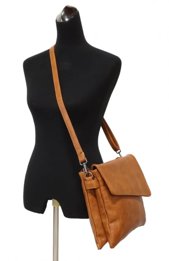 VEGAN S-Q CROSS BODY PURSE CAMEL